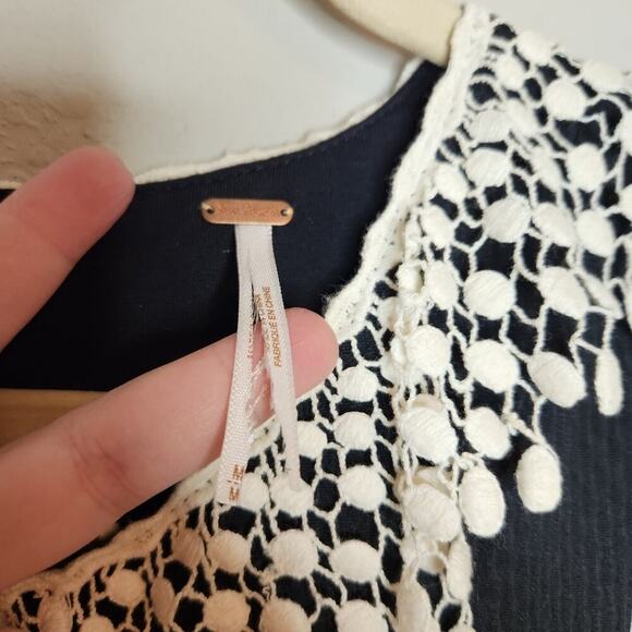 Free People Size Medium Black Waffle Knit Dress With Crocheted Collar - Picture 8 of 15